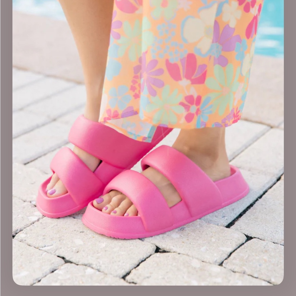 Vibrant Pink Slide Sandals. Super Compfy